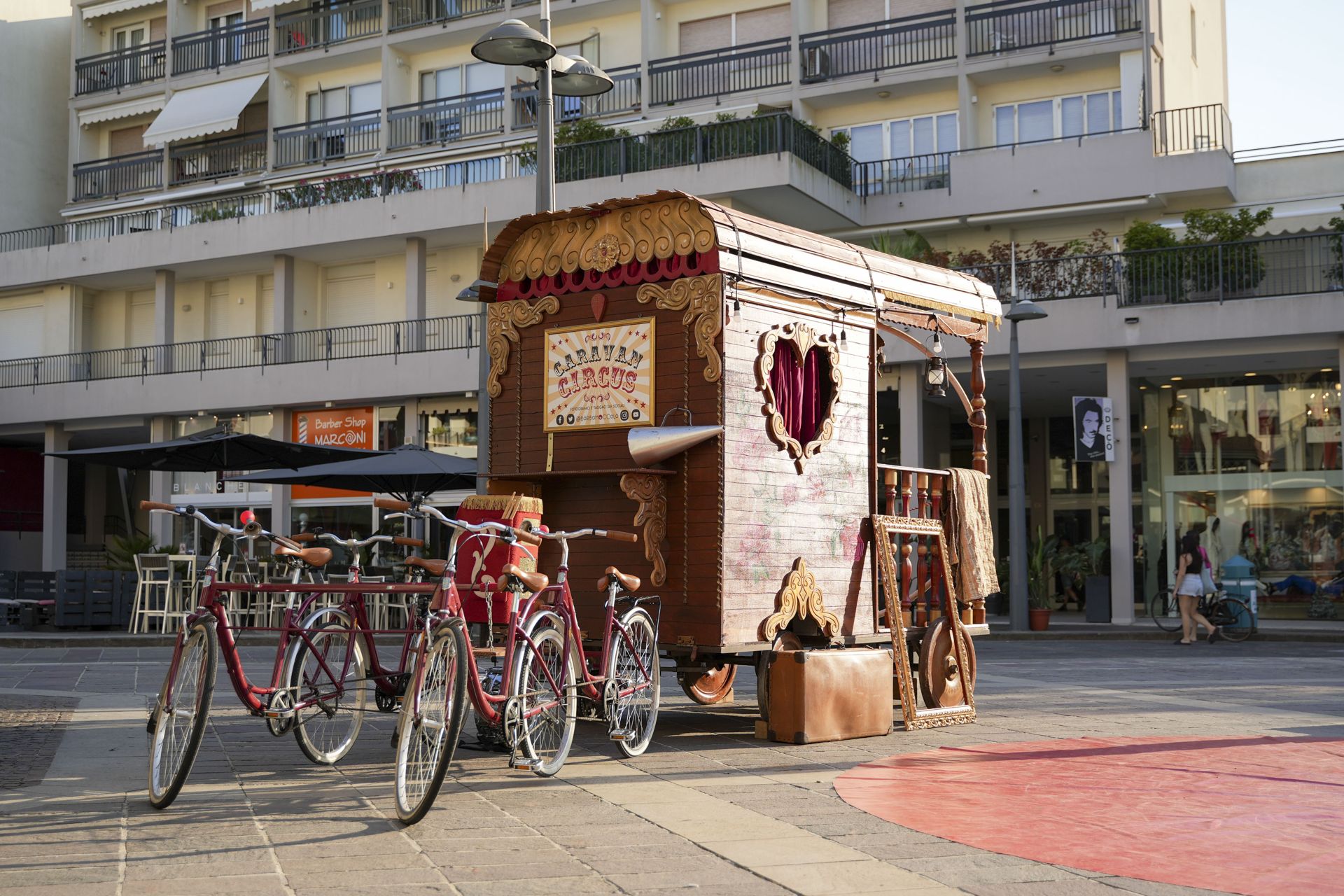 Caravan Circus
